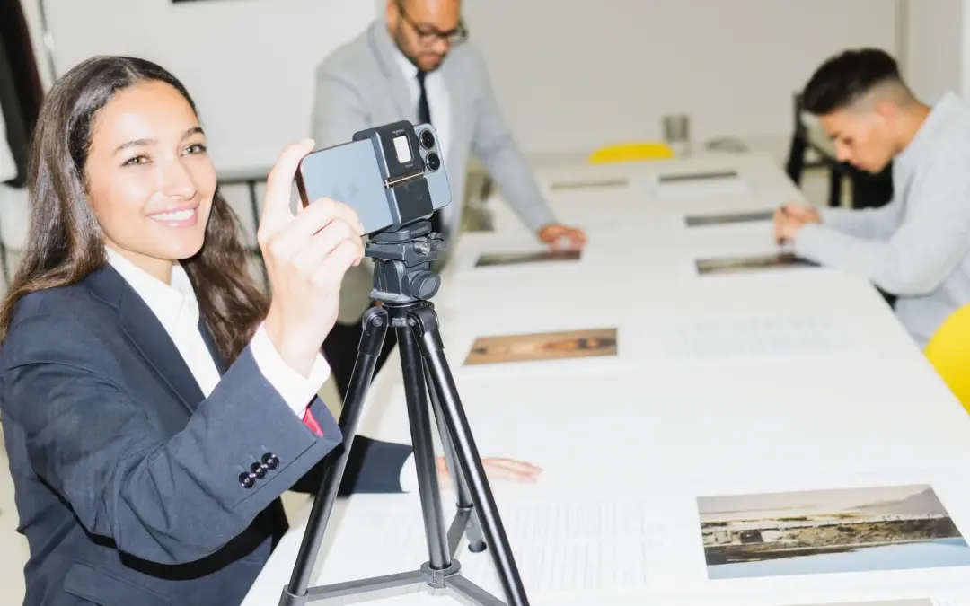 Social Media selbst machen oder Agentur? Der Kostenvergleich